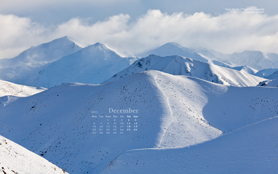 | Desktop Wallpaper December 2010 Calendar (550x344)